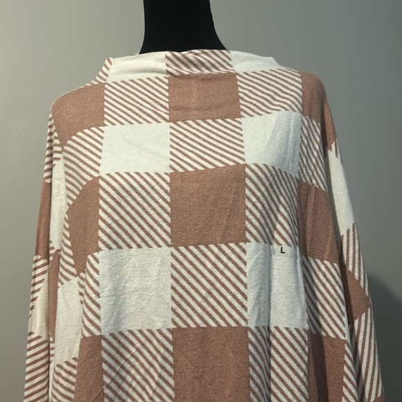 NWOT Maurice’s large long sleeve   F - Picture 3 of 7